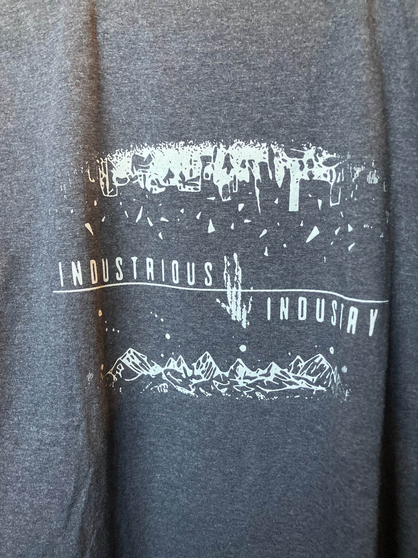 industrious industry Tシャツ A Sサイズ
